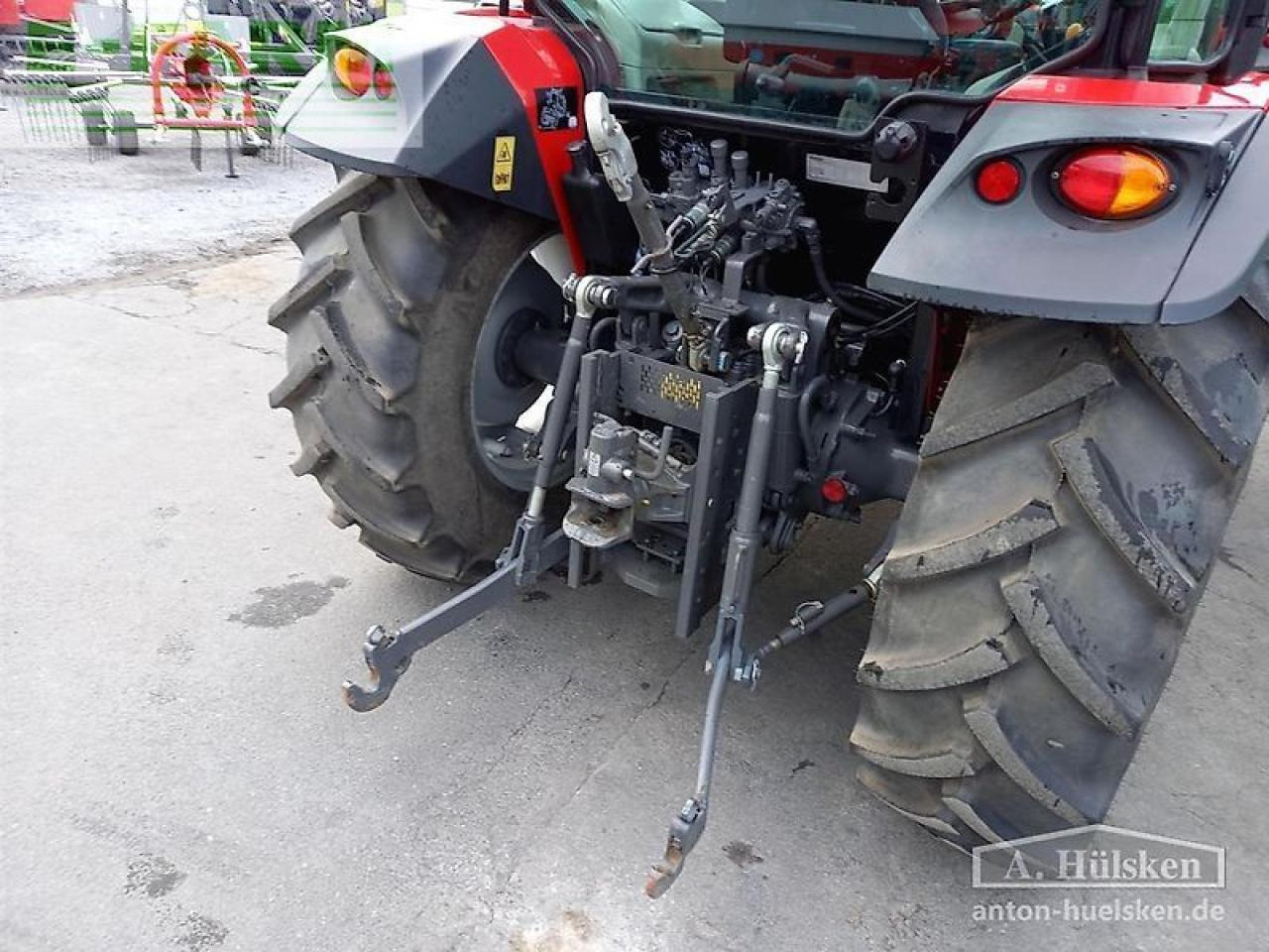 Massey Ferguson mf4707 cab 4wd - Traktor: obrázek 4 Massey Ferguson mf4707 cab 4wd - Traktor: obrázek 4