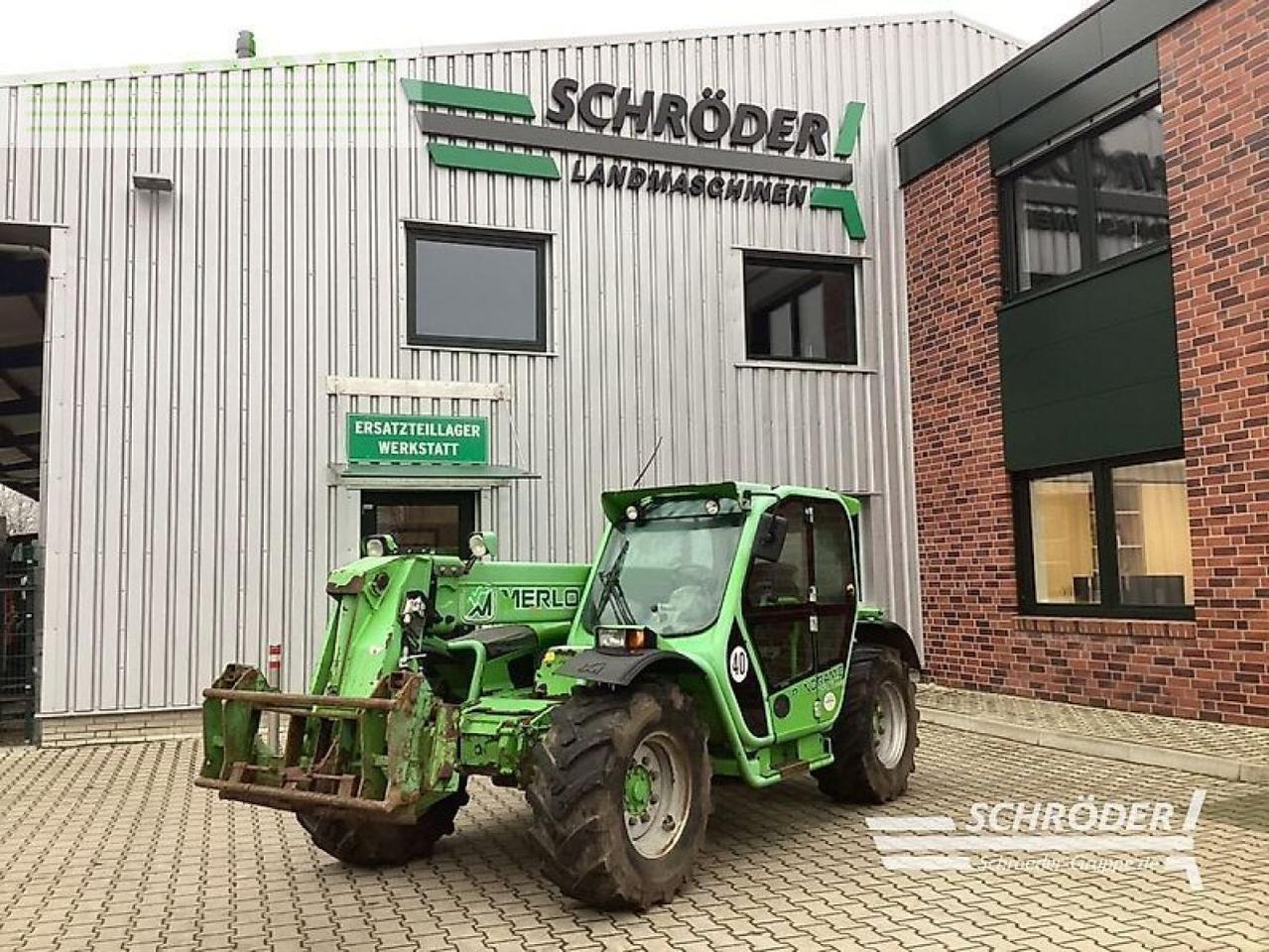 Merlo p 32.6 l - Teleskopický manipulátor: obrázek 1 Merlo p 32.6 l - Teleskopický manipulátor: obrázek 1