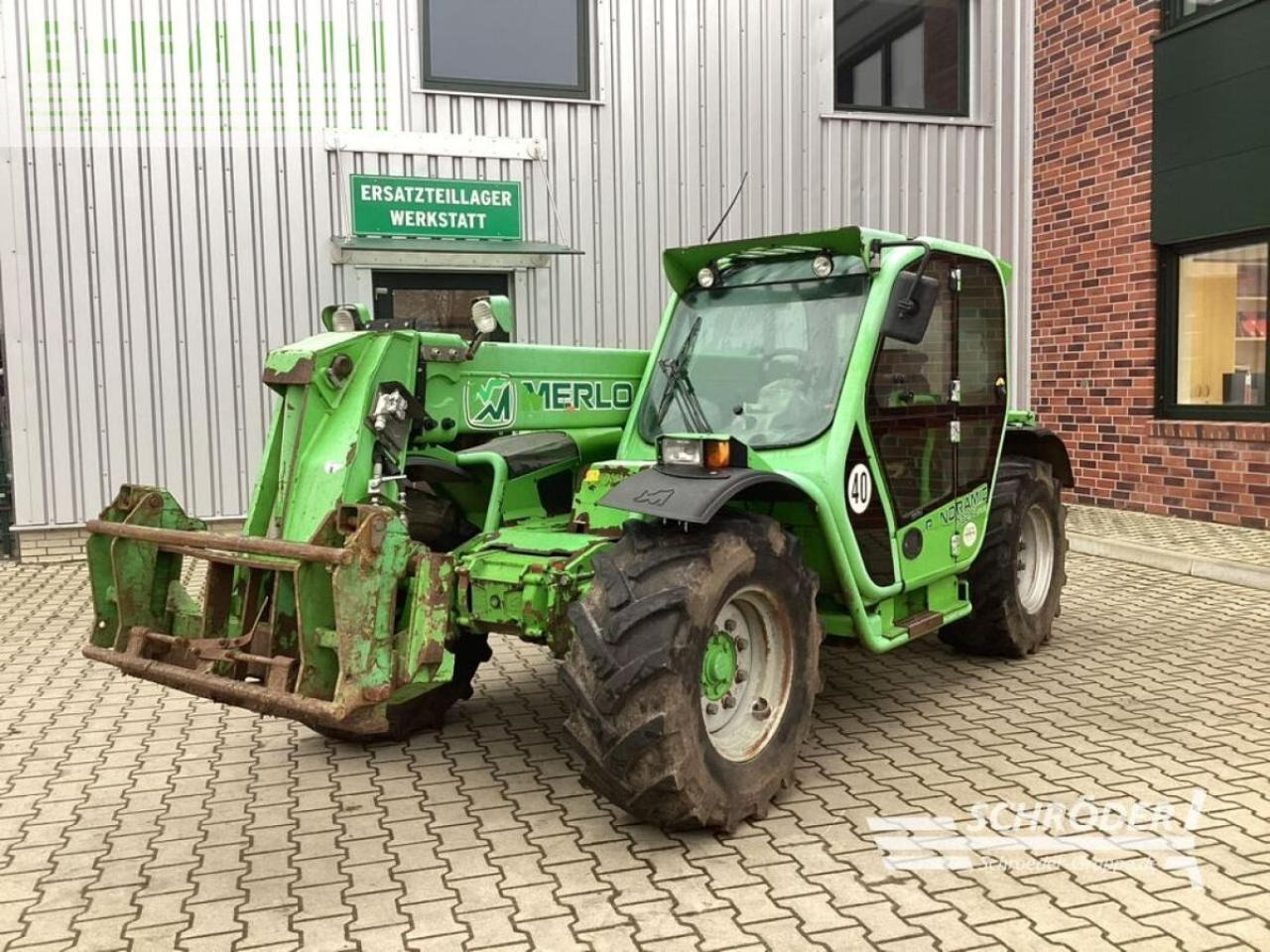 Merlo p 32.6 l - Teleskopický manipulátor: obrázek 2 Merlo p 32.6 l - Teleskopický manipulátor: obrázek 2
