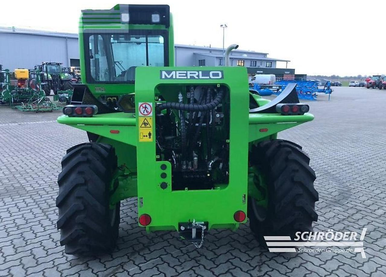 Merlo p 40.13 - Teleskopický manipulátor: obrázek 4 Merlo p 40.13 - Teleskopický manipulátor: obrázek 4