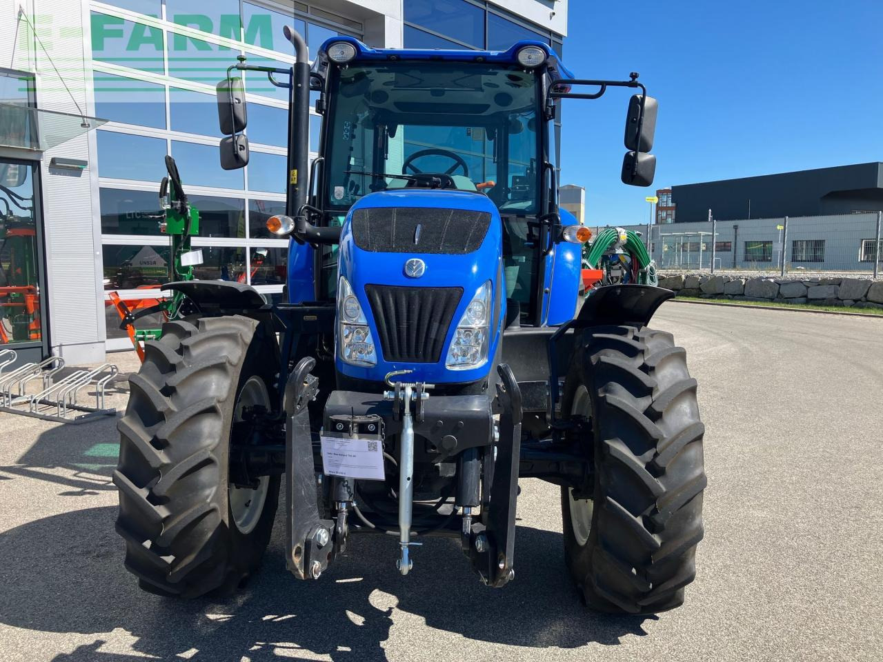 New Holland TD5.85 - Traktor: obrázek 3 New Holland TD5.85 - Traktor: obrázek 3