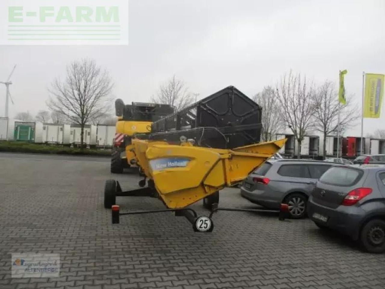 New Holland cr 9060 / cr9060 - Sklízecí mlátička: obrázek 4 New Holland cr 9060 / cr9060 - Sklízecí mlátička: obrázek 4