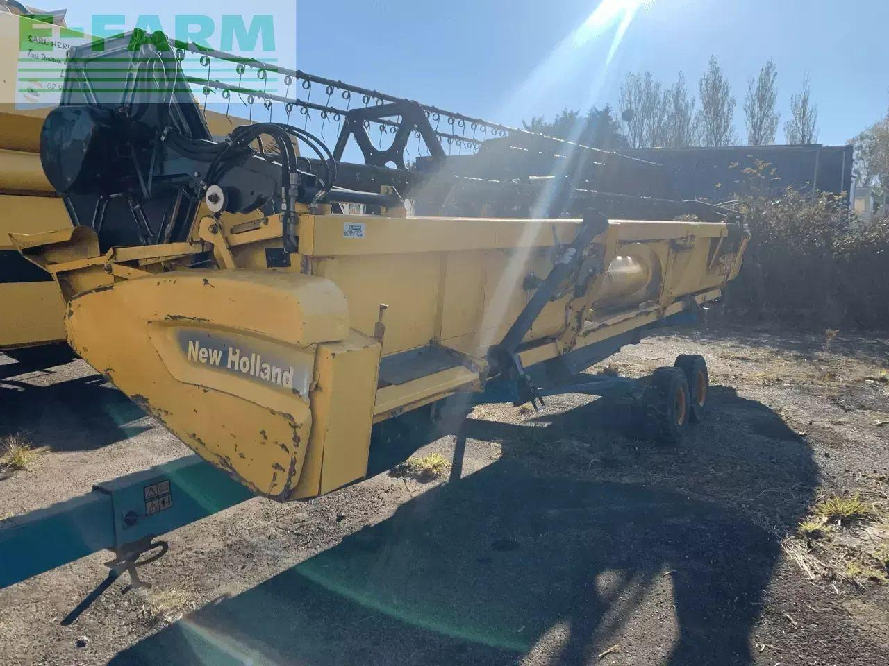 New Holland cr 9070 - Sklízecí mlátička: obrázek 5 New Holland cr 9070 - Sklízecí mlátička: obrázek 5