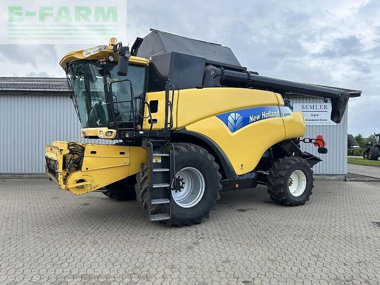 New Holland cr 980 - Sklízecí mlátička: obrázek 1 New Holland cr 980 - Sklízecí mlátička: obrázek 1