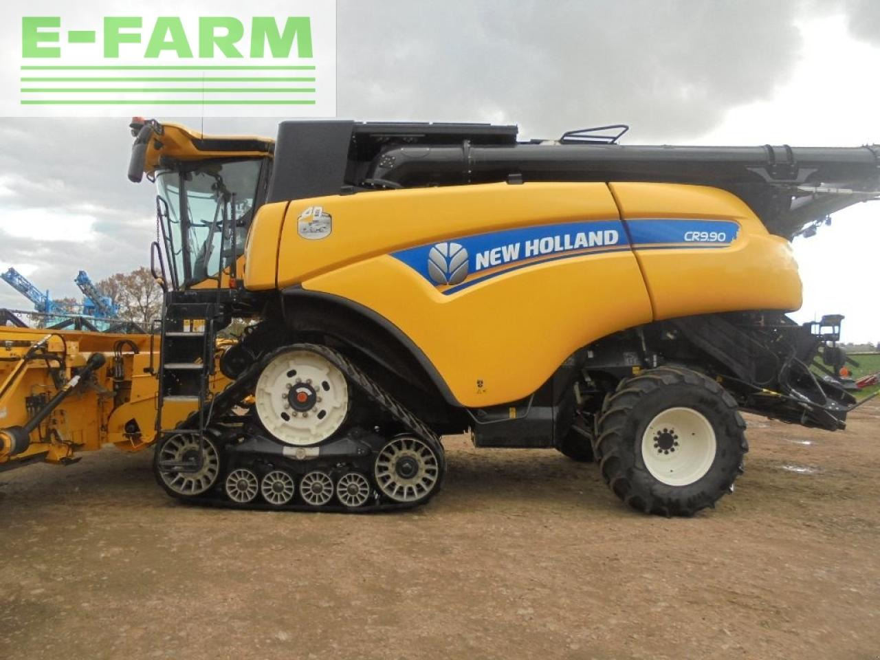 New Holland cr9.90 - Sklízecí mlátička: obrázek 2 New Holland cr9.90 - Sklízecí mlátička: obrázek 2