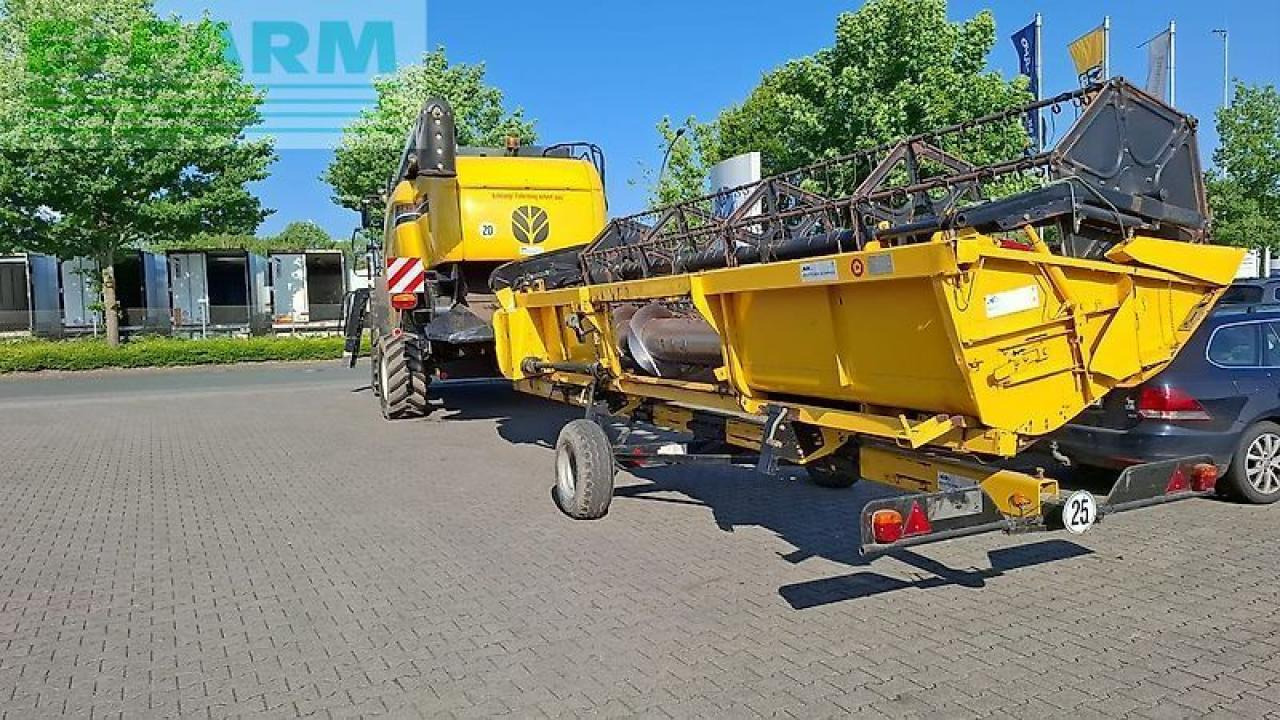 New Holland cx 840 - Sklízecí mlátička: obrázek 5 New Holland cx 840 - Sklízecí mlátička: obrázek 5