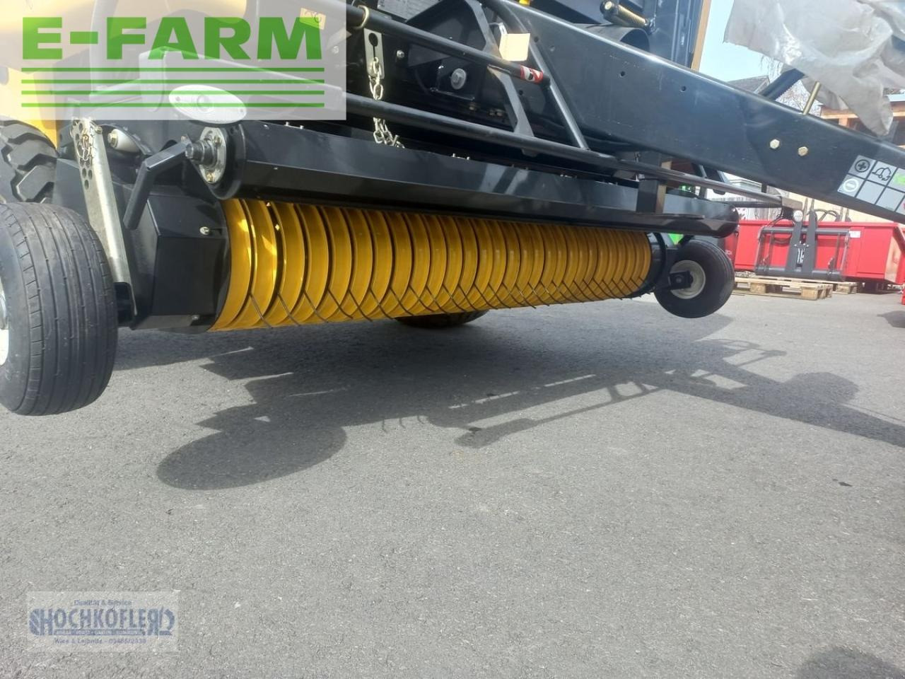 New Holland roll bar 125 - Lis na hranaté balíky: obrázek 5 New Holland roll bar 125 - Lis na hranaté balíky: obrázek 5