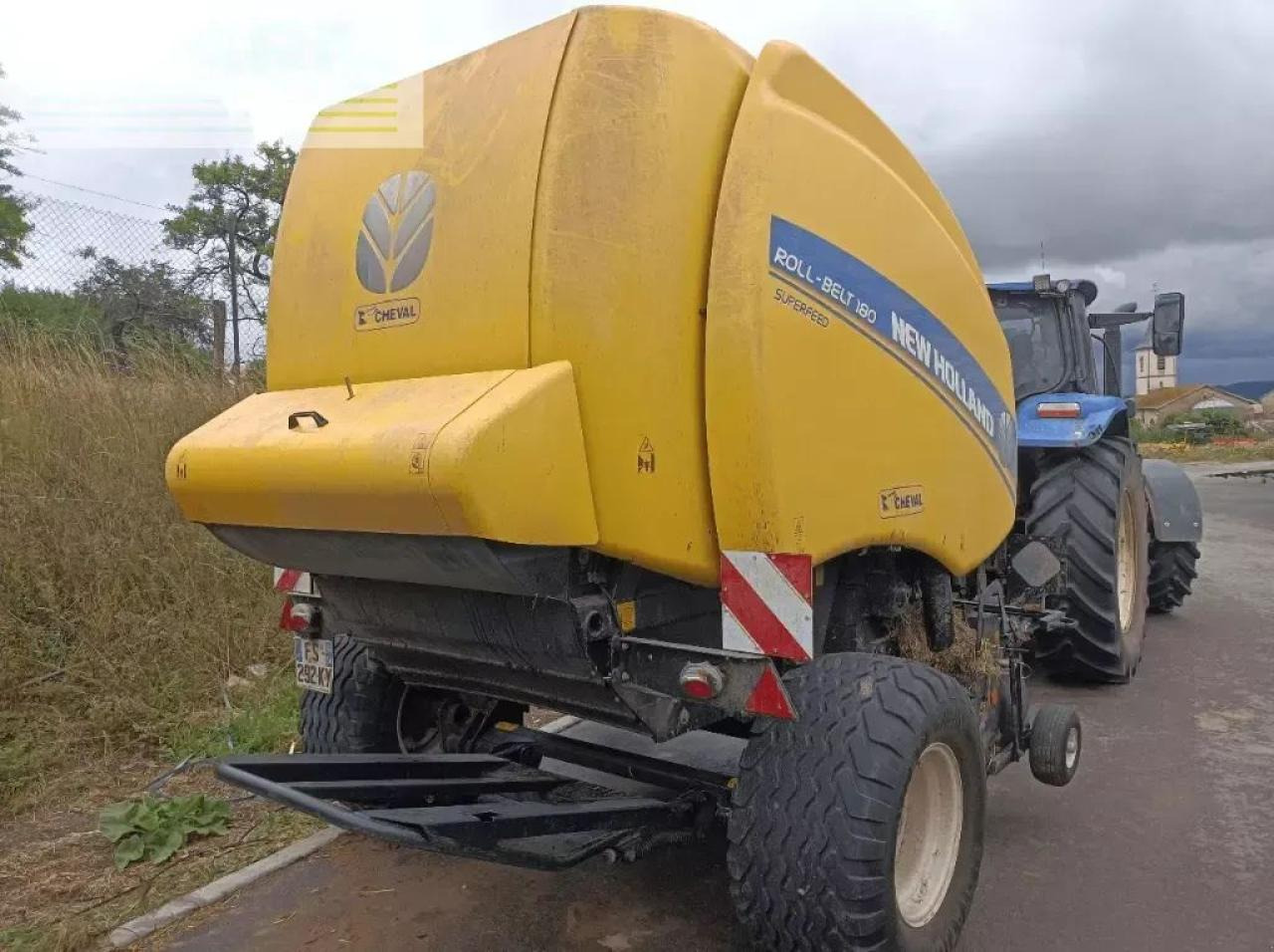 New Holland rolt belt 180 superfeed - Lis na hranaté balíky: obrázek 3 New Holland rolt belt 180 superfeed - Lis na hranaté balíky: obrázek 3