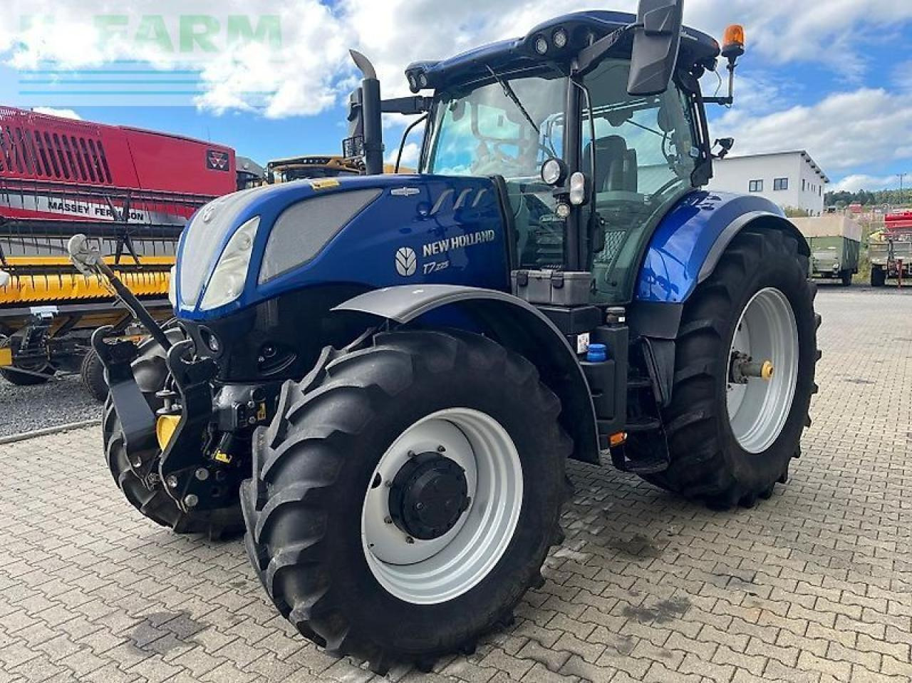 New Holland t 7.225 ac - Traktor: obrázek 2 New Holland t 7.225 ac - Traktor: obrázek 2