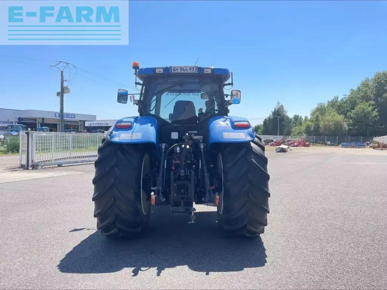 Traktor New Holland t 7050: obrázek 6