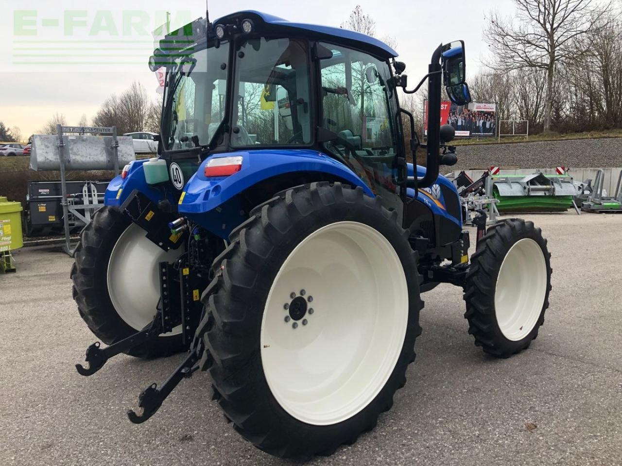 New Holland t4.55 stage v - Traktor: obrázek 3 New Holland t4.55 stage v - Traktor: obrázek 3