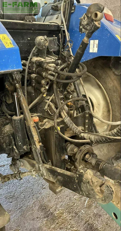 New Holland t5.100 ec - Traktor: obrázek 5 New Holland t5.100 ec - Traktor: obrázek 5