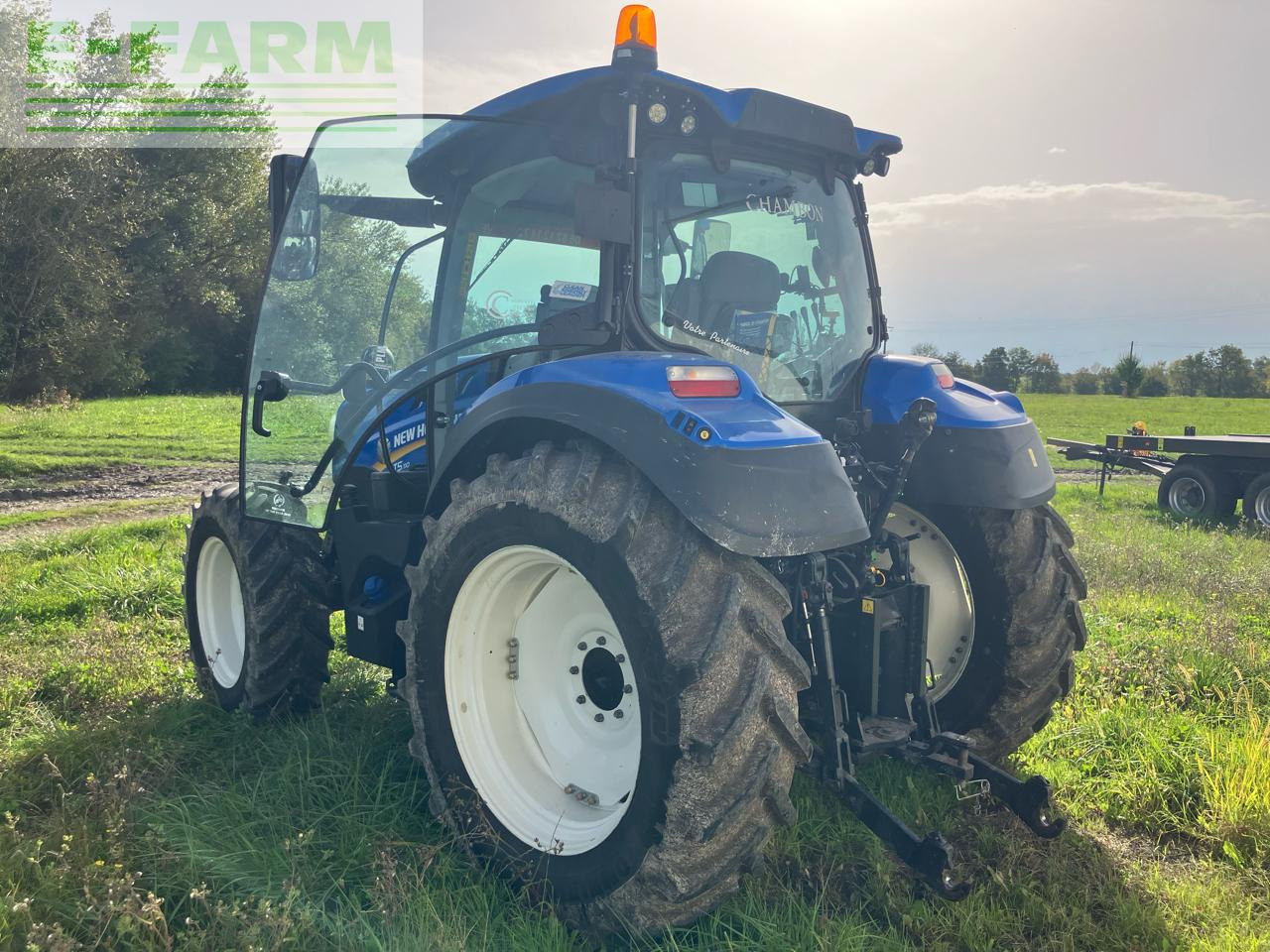 New Holland t5.110 - Traktor: obrázek 2 New Holland t5.110 - Traktor: obrázek 2