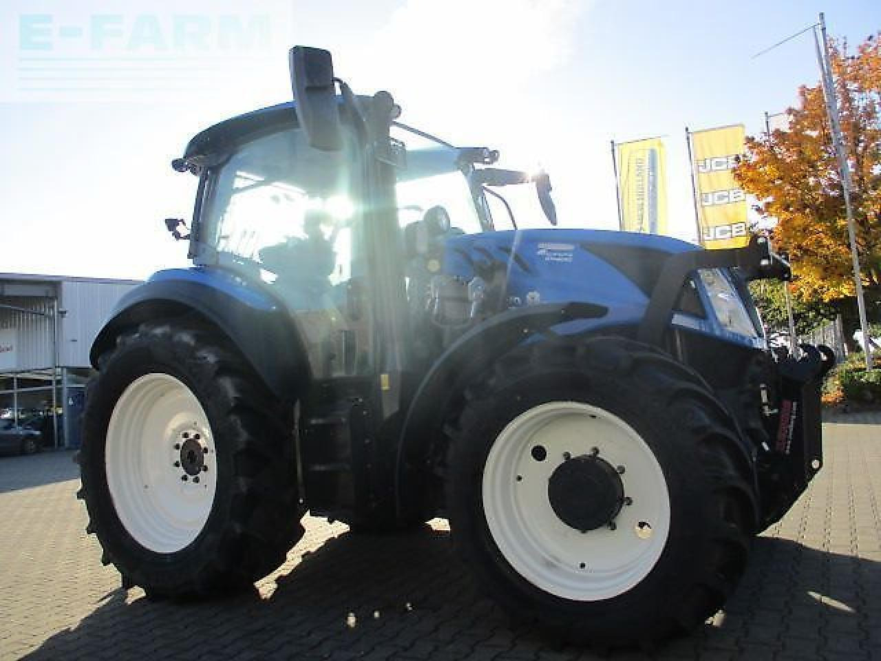 New Holland t5.110 dynamic command - Traktor: obrázek 2 New Holland t5.110 dynamic command - Traktor: obrázek 2