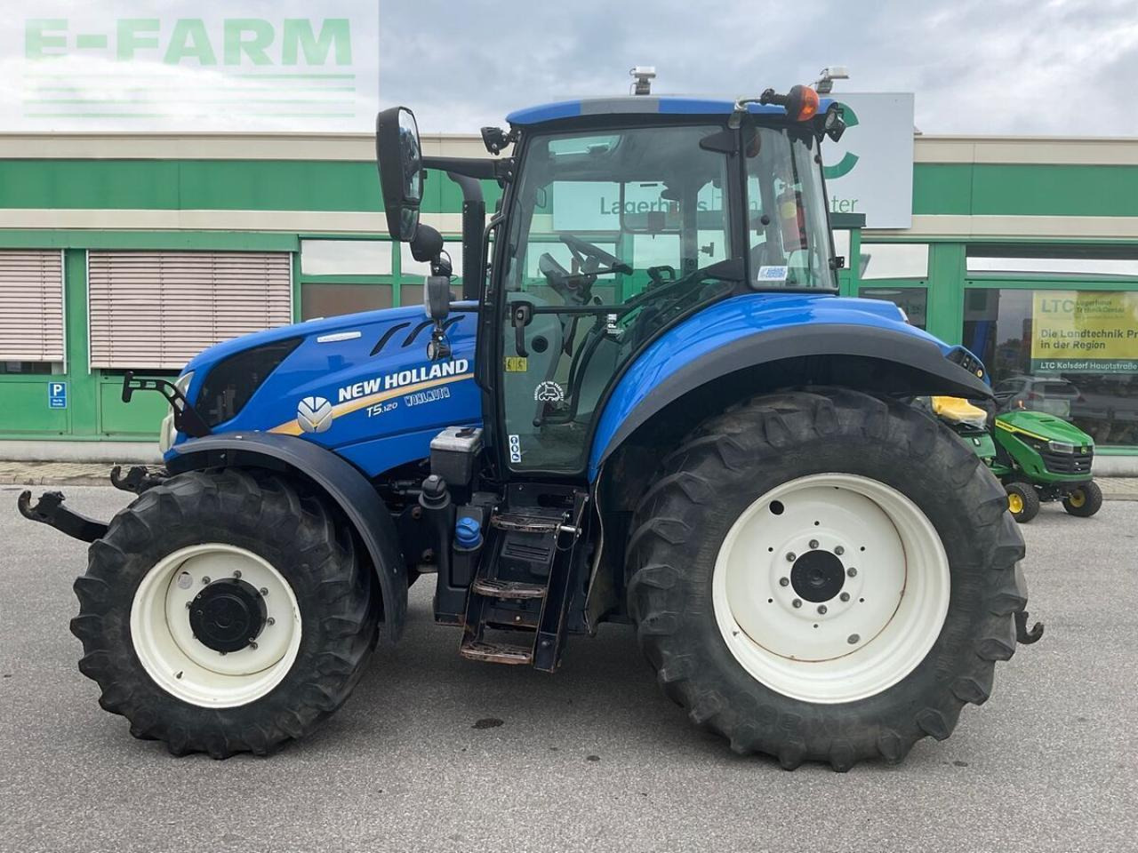 Traktor New Holland t5.120 ec EC: obrázek 9