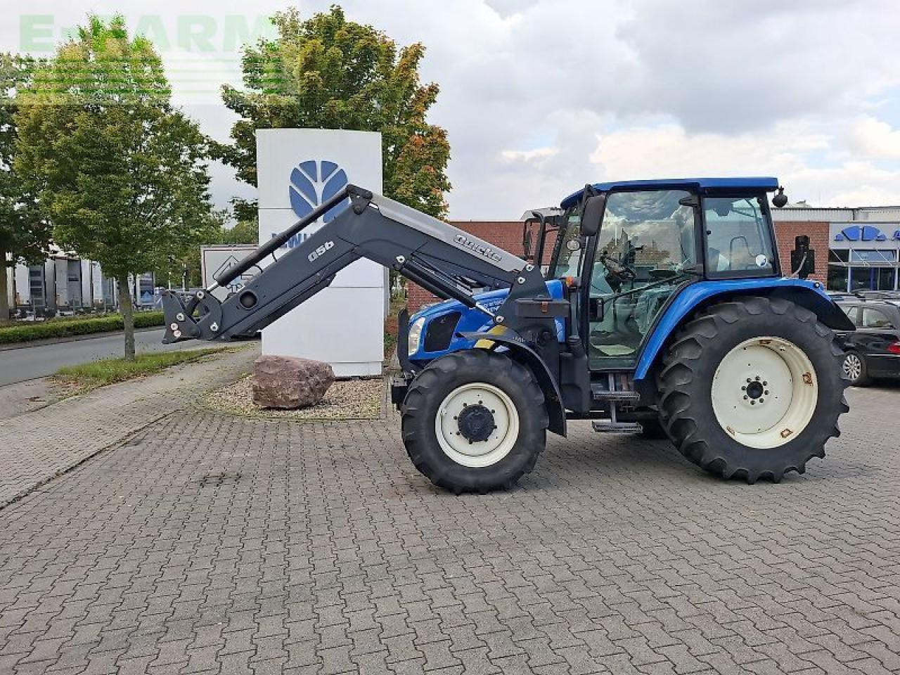 New Holland t5050 - Traktor: obrázek 2 New Holland t5050 - Traktor: obrázek 2