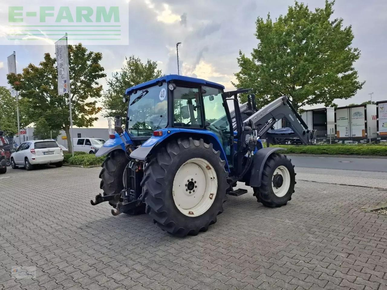 New Holland t5050 - Traktor: obrázek 5 New Holland t5050 - Traktor: obrázek 5