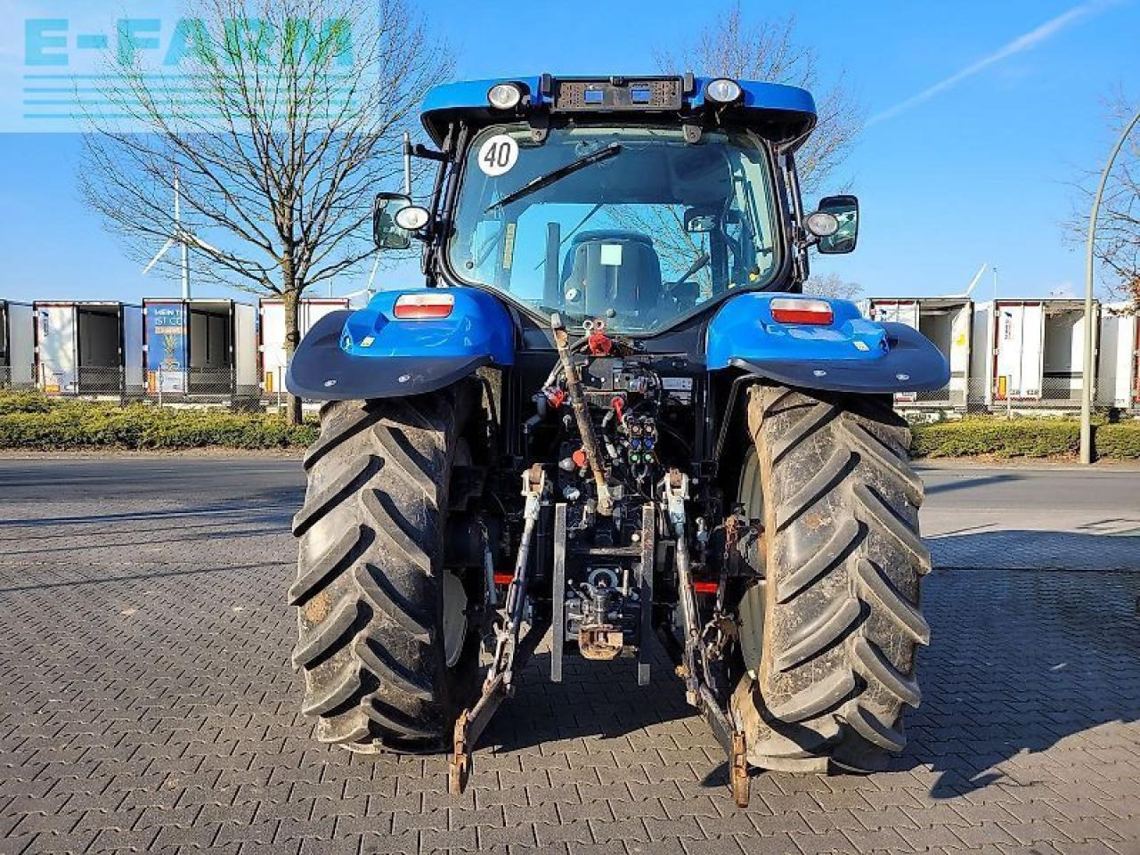 New Holland t6020 elite Elite - Traktor: obrázek 4 New Holland t6020 elite Elite - Traktor: obrázek 4