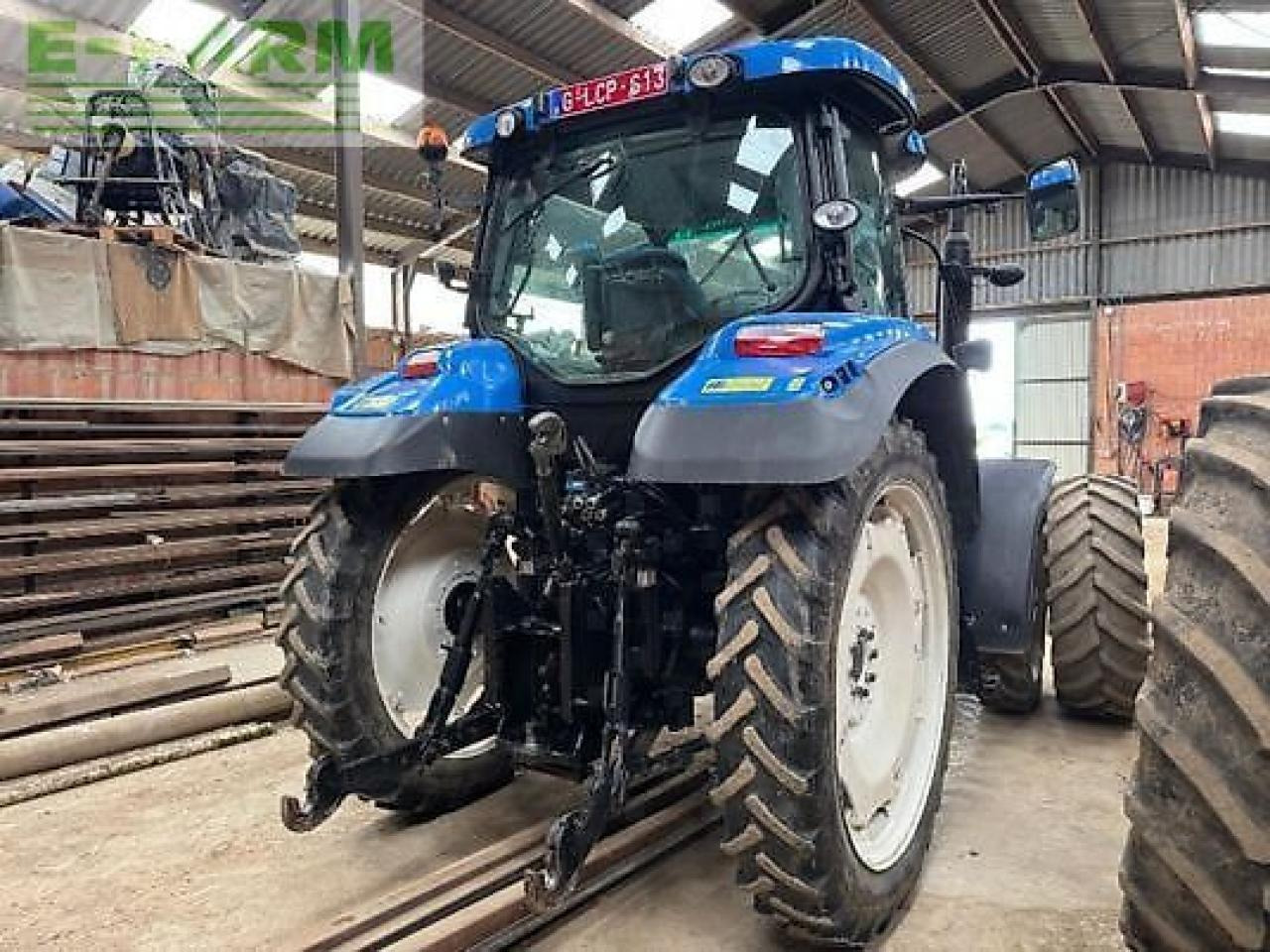 New Holland t6030 - Traktor: obrázek 4 New Holland t6030 - Traktor: obrázek 4