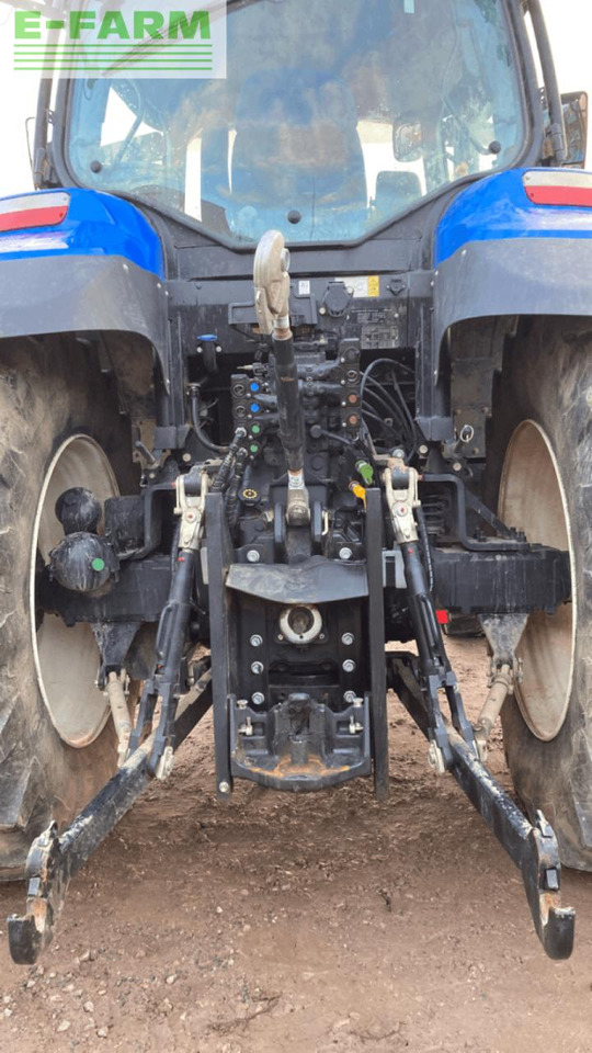 Traktor New Holland t7.165s range command s5 S: obrázek 7