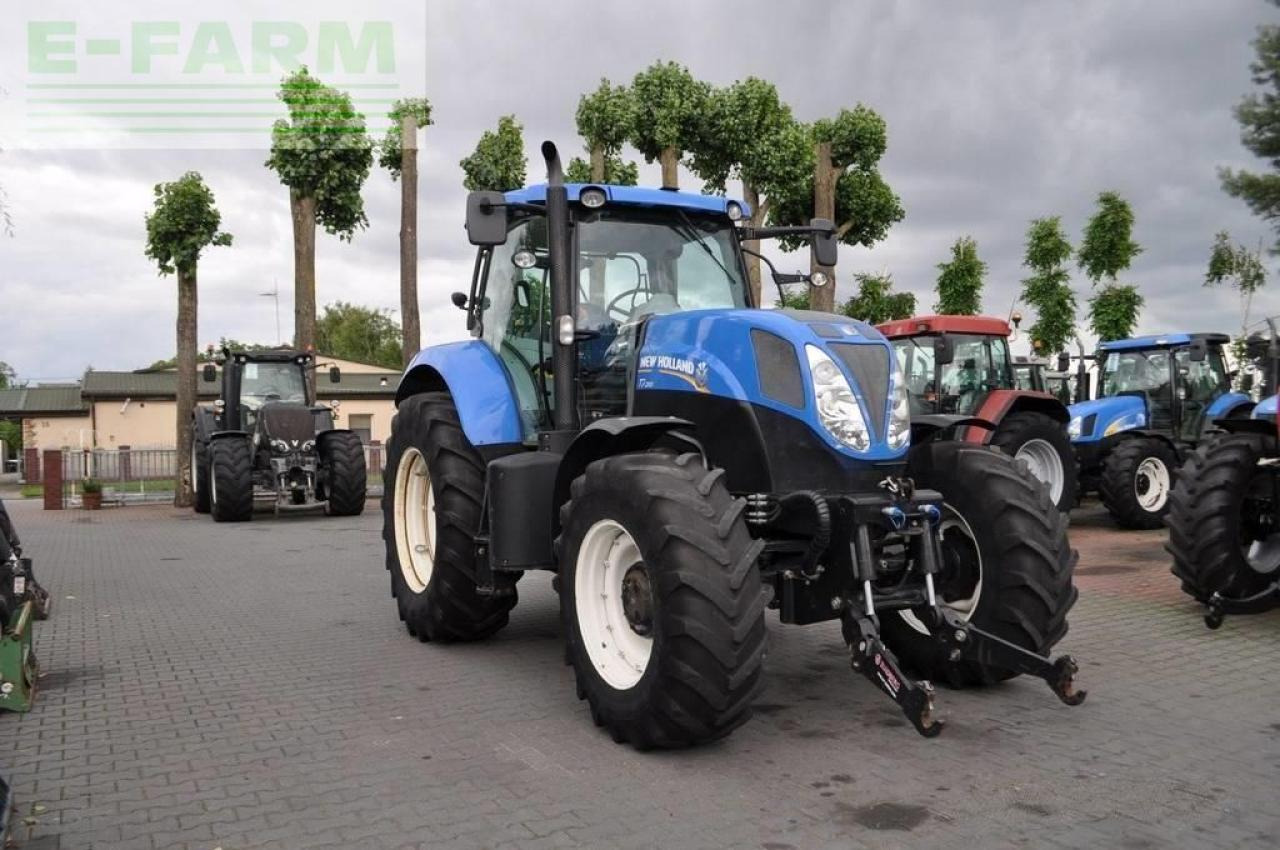 New Holland t7.200 rangecommand / price with tax / - Traktor: obrázek 2 New Holland t7.200 rangecommand / price with tax / - Traktor: obrázek 2