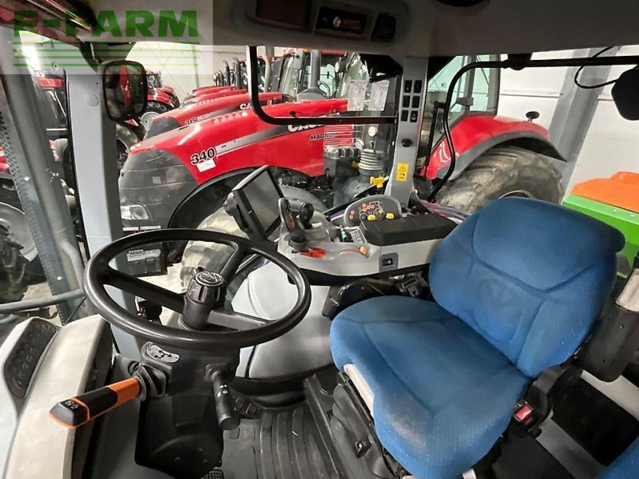 New Holland t7.210 - Traktor: obrázek 4 New Holland t7.210 - Traktor: obrázek 4