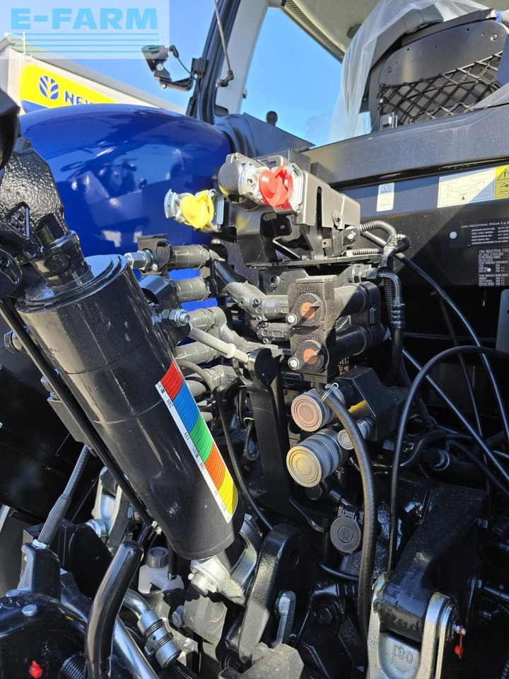 New Holland t7.225 auto command sidewinder ii (stage v) - Traktor: obrázek 5 New Holland t7.225 auto command sidewinder ii (stage v) - Traktor: obrázek 5