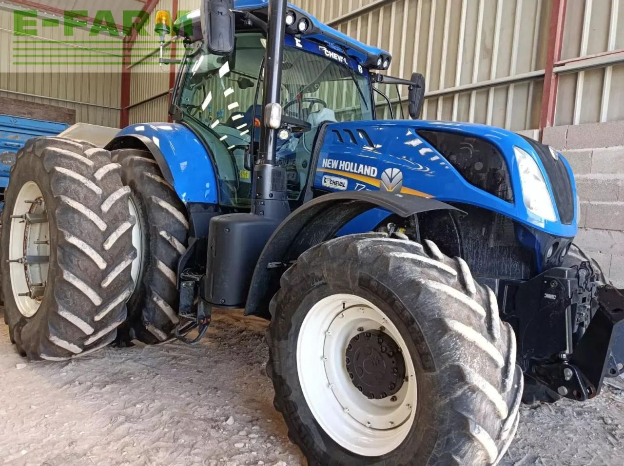 New Holland t7.230 - Traktor: obrázek 2 New Holland t7.230 - Traktor: obrázek 2