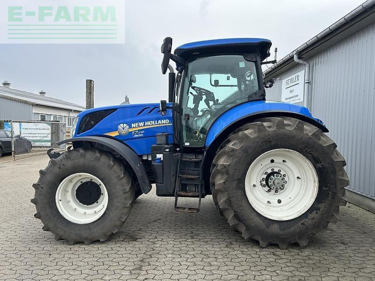 New Holland t7.230 - Traktor: obrázek 2 New Holland t7.230 - Traktor: obrázek 2