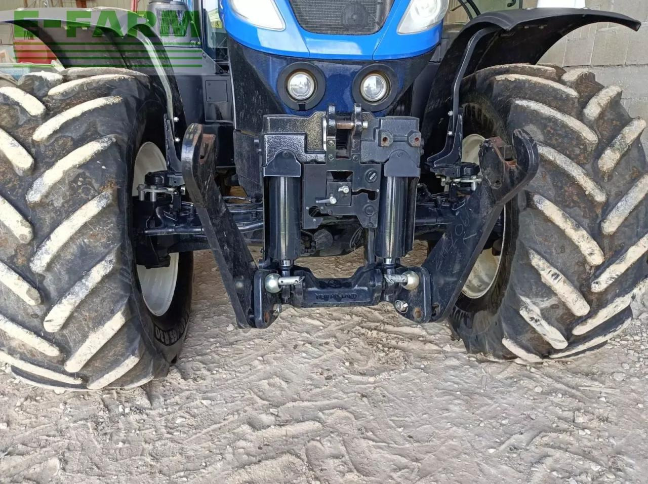 New Holland t7.230 - Traktor: obrázek 5 New Holland t7.230 - Traktor: obrázek 5