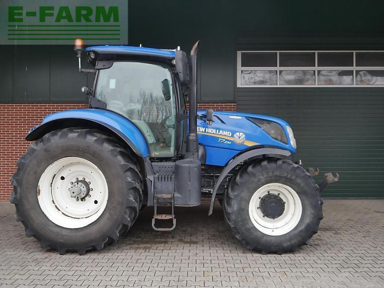 New Holland t7.230 autocommand - Traktor: obrázek 4 New Holland t7.230 autocommand - Traktor: obrázek 4