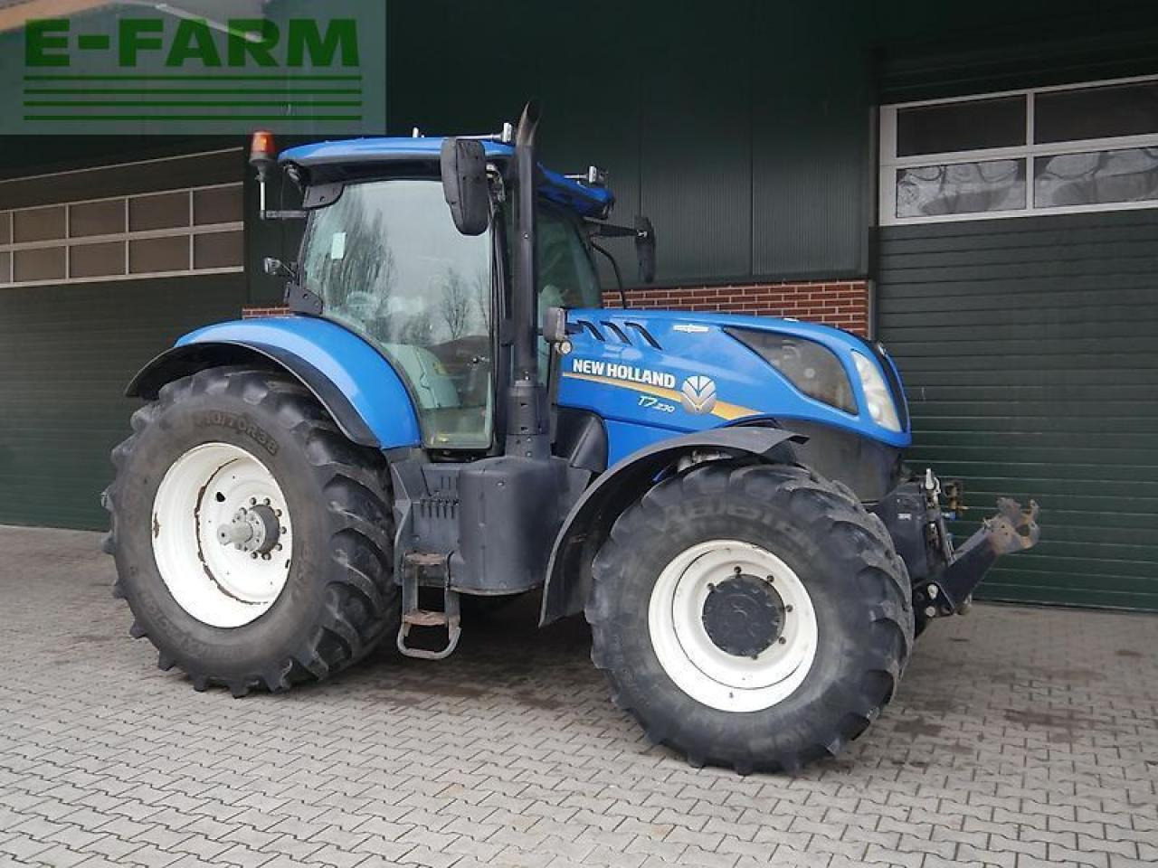 New Holland t7.230 autocommand - Traktor: obrázek 1 New Holland t7.230 autocommand - Traktor: obrázek 1