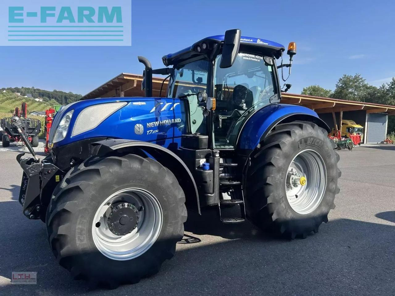 New Holland t7.230 plm auto command - Traktor: obrázek 2 New Holland t7.230 plm auto command - Traktor: obrázek 2
