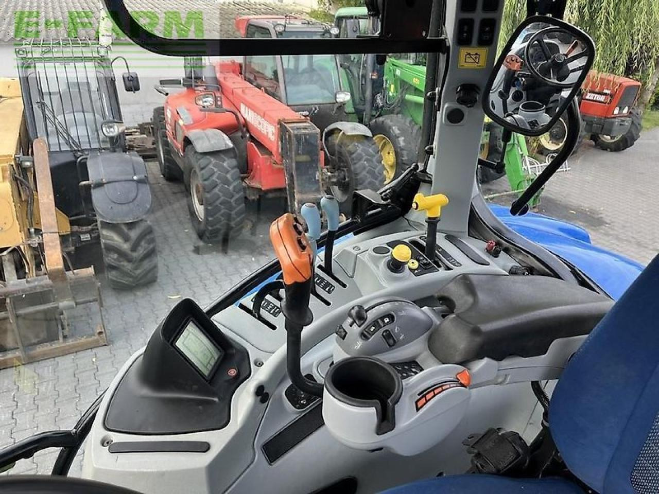 Traktor New Holland t7.230 power command: obrázek 13