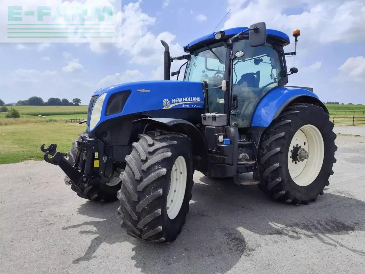 New Holland t7.250ac - Traktor: obrázek 2 New Holland t7.250ac - Traktor: obrázek 2