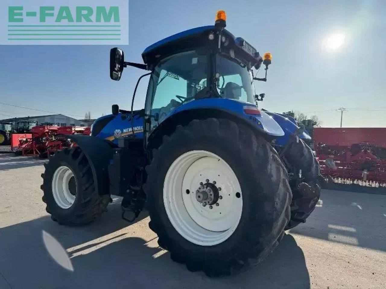 New Holland t7.260 pc - Traktor: obrázek 2 New Holland t7.260 pc - Traktor: obrázek 2