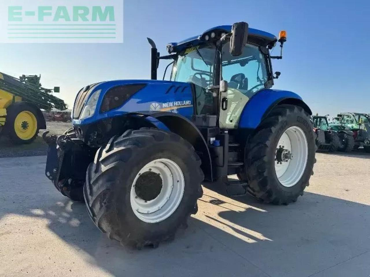 New Holland t7.260 pc - Traktor: obrázek 1 New Holland t7.260 pc - Traktor: obrázek 1