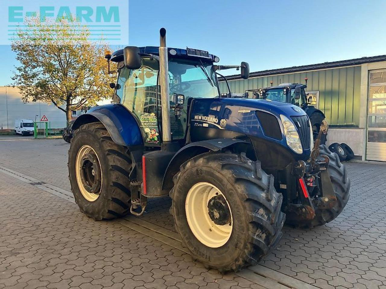 New Holland t7.270 auto command - Traktor: obrázek 1 New Holland t7.270 auto command - Traktor: obrázek 1