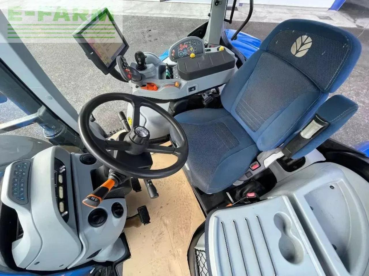 Traktor New Holland t7.270 autocommand: obrázek 8