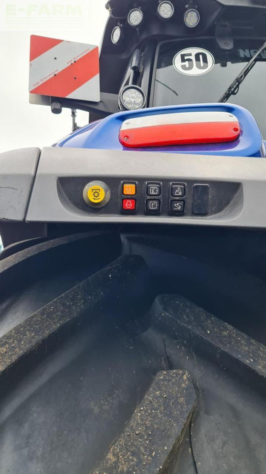 Traktor New Holland t7.300auto command: obrázek 10