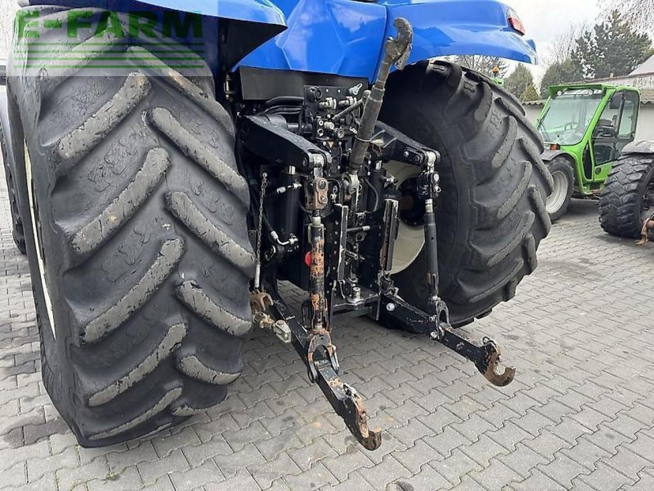 Traktor New Holland t8.330 ultra command: obrázek 28