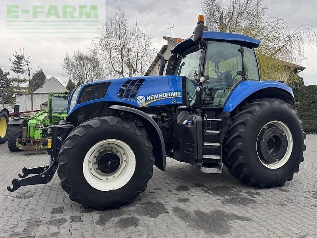 Traktor New Holland t8.330 ultra command: obrázek 9
