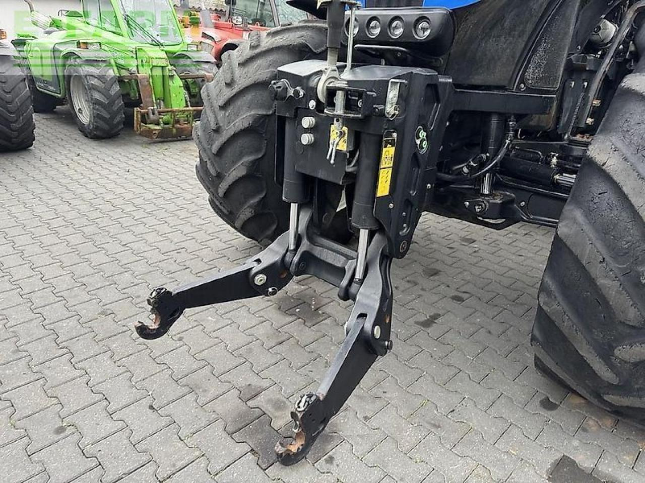 Traktor New Holland t8.330 ultra command: obrázek 20