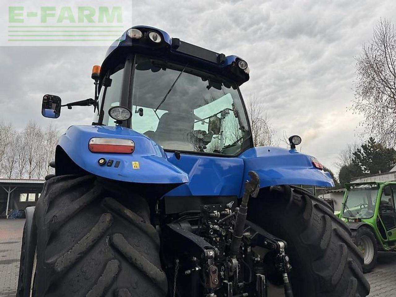 Traktor New Holland t8.330 ultra command: obrázek 27