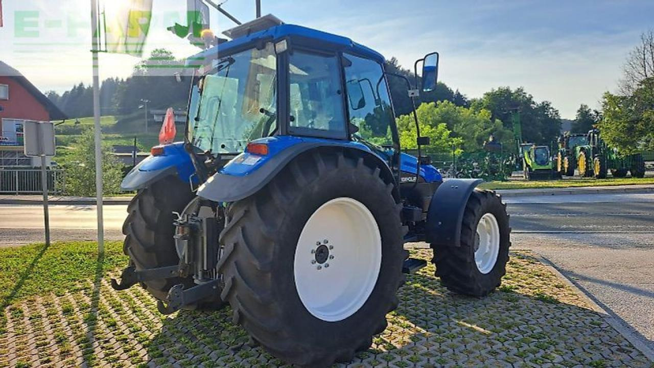 New Holland tl 80 - Traktor: obrázek 4 New Holland tl 80 - Traktor: obrázek 4