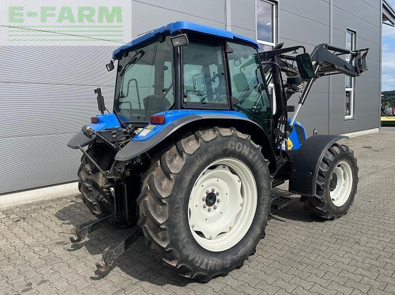 New Holland tl 90 a A - Traktor: obrázek 3 New Holland tl 90 a A - Traktor: obrázek 3