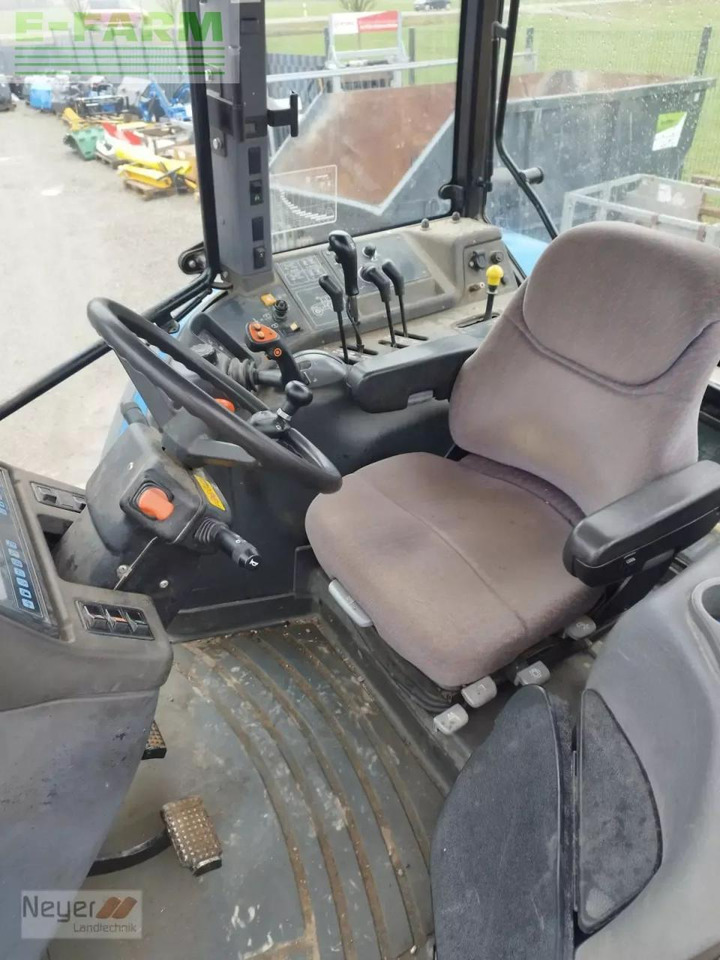 Traktor New Holland tm 125: obrázek 10