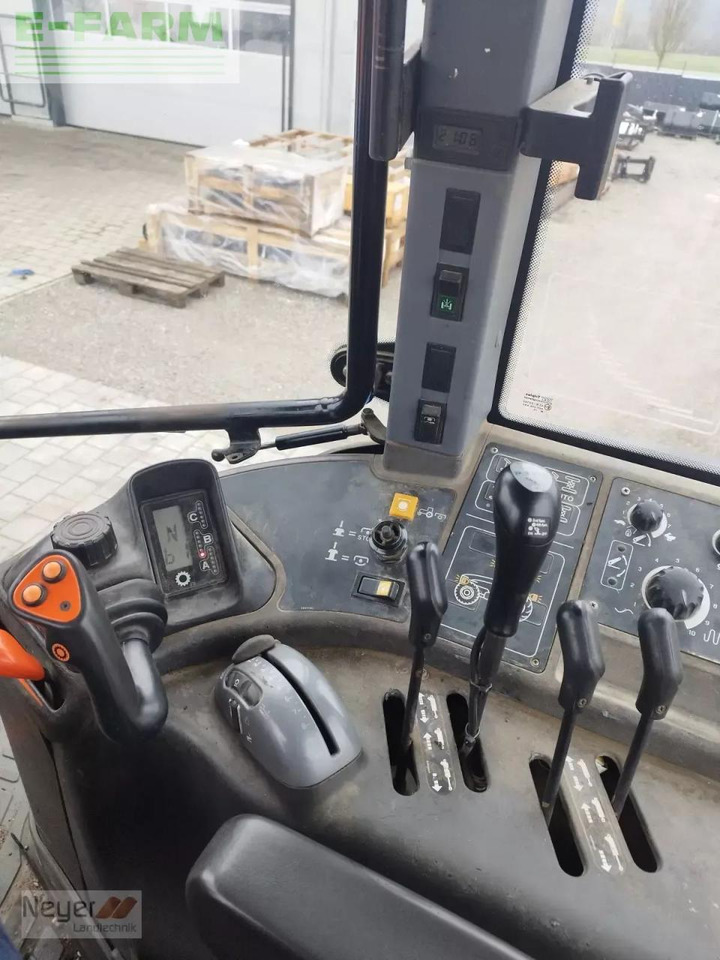 Traktor New Holland tm 125: obrázek 9