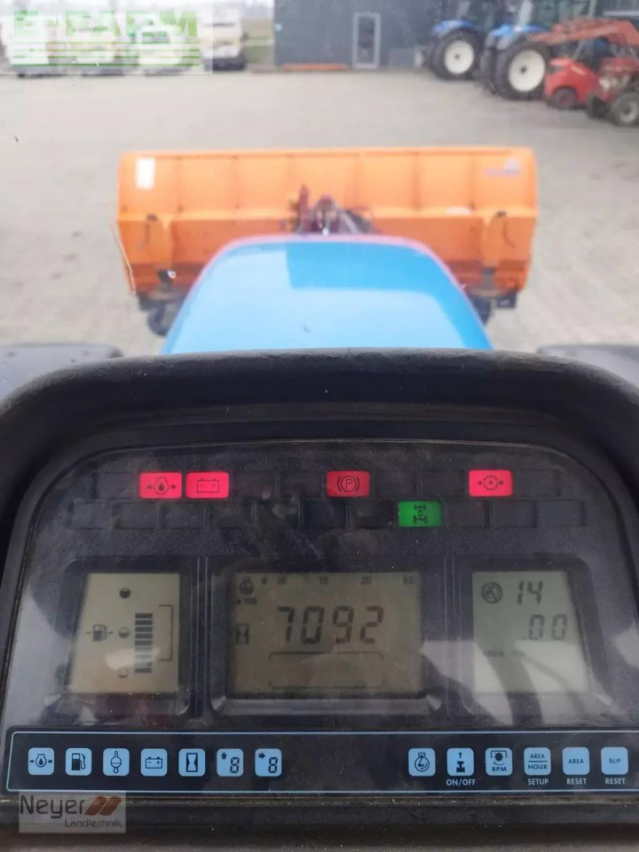 Traktor New Holland tm 125: obrázek 17