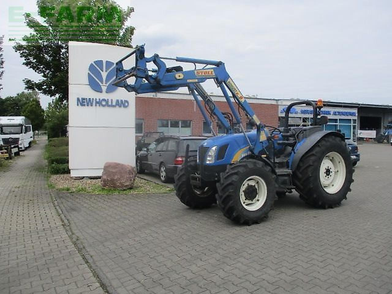 New Holland tn70 a niedrige bauhöhe - Traktor: obrázek 1 New Holland tn70 a niedrige bauhöhe - Traktor: obrázek 1